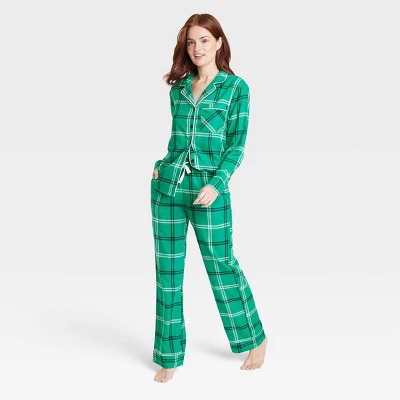 Women's Plaid Flannel Matching Family Pajama Set - Wondershop™ Green 5 Women's Plaid Flannel Matching Family Pajama Set - Wondershop™ Green - Image 3