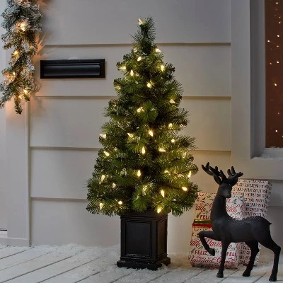 150ct LED C6 Faceted Christmas String Lights Warm White With Green Wire - Wondershop™ 3 150ct LED C6 Faceted Christmas String Lights Warm White With Green Wire - Wondershop™